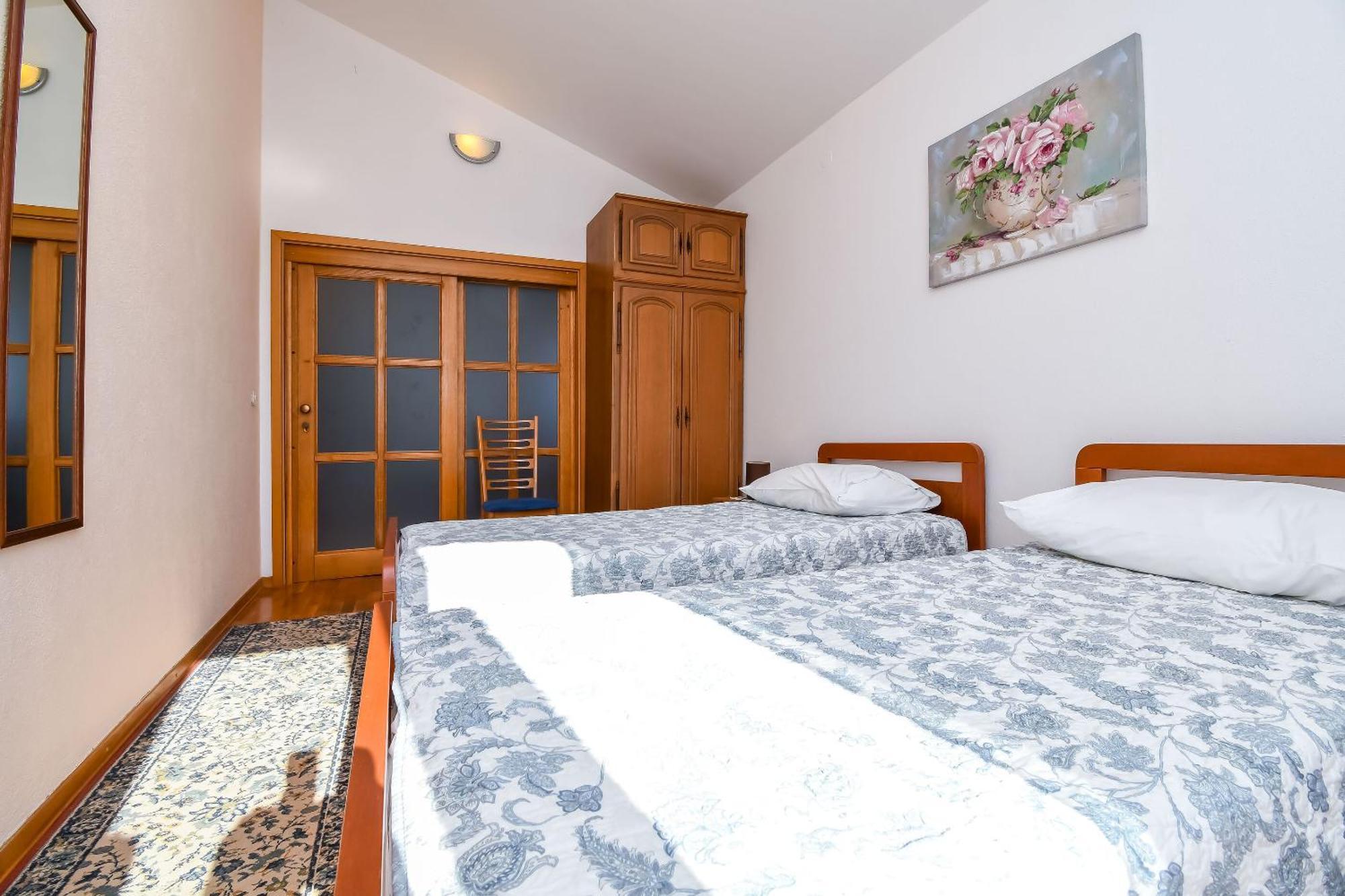Apartments Vesna เซเกต วรันยีชา ภายนอก รูปภาพ