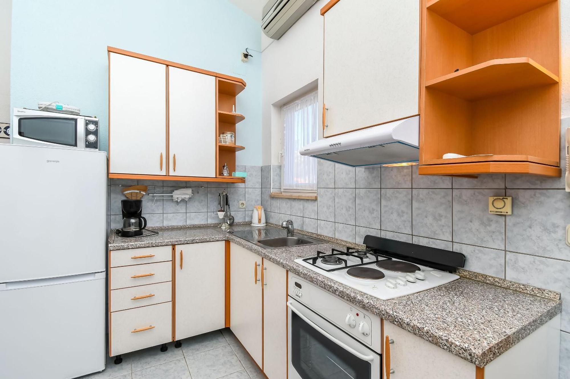 Apartments Vesna เซเกต วรันยีชา ภายนอก รูปภาพ
